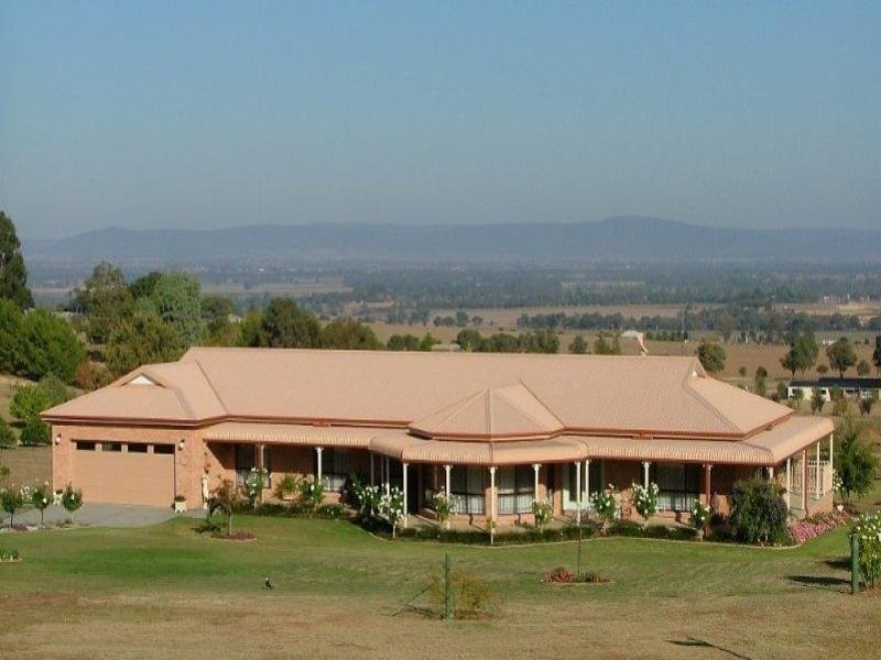 1 Gower Hardy Circuit, Cowra NSW 2794
