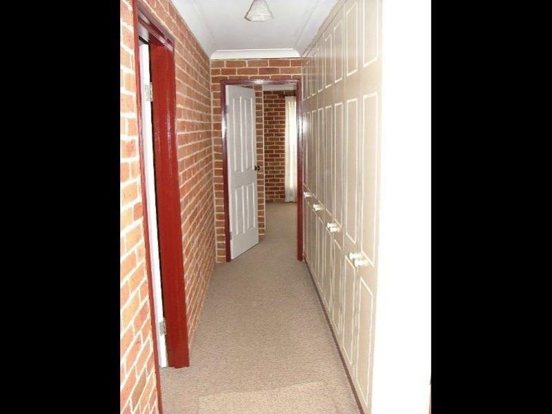 13 Grevillea Close, Cowra NSW 2794