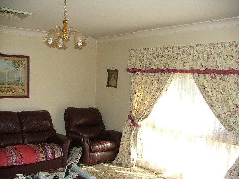 19 Hanna Street, Cowra NSW 2794