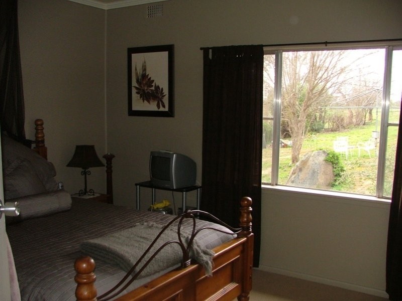 20 Henderson Street, Cowra NSW 2794