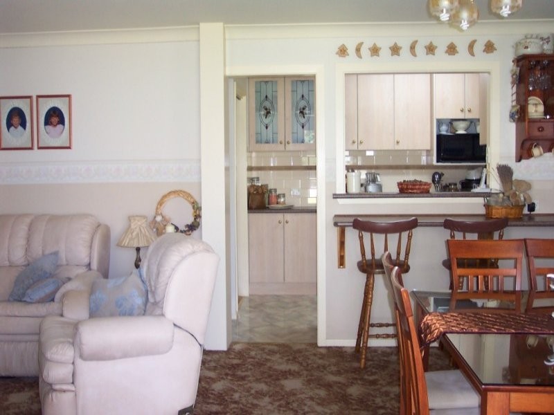 8 Walker Street, Cowra NSW 2794