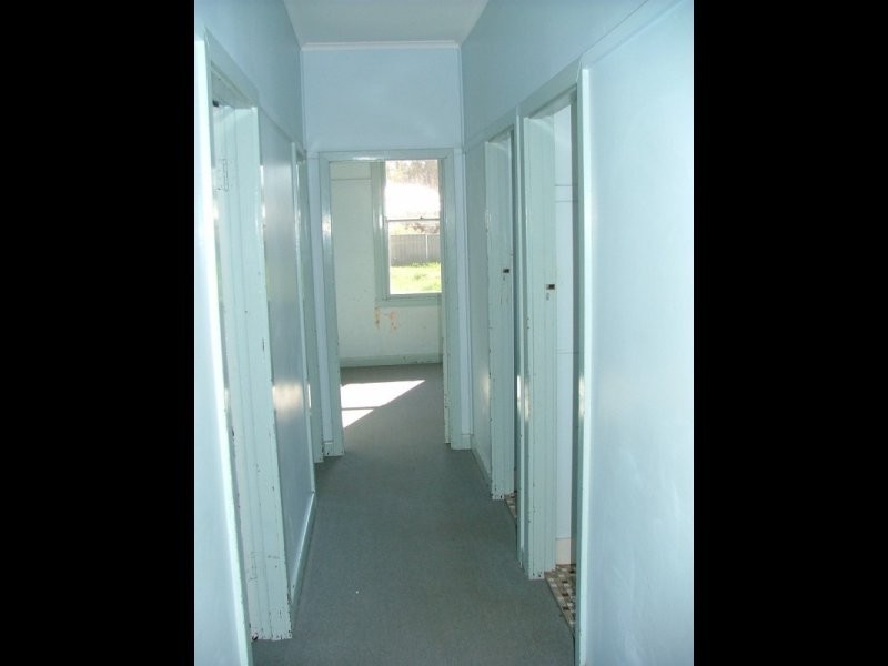 2 Dungowan Street, Cowra NSW 2794