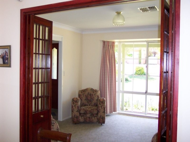 32 Newcombe Street, Cowra NSW 2794