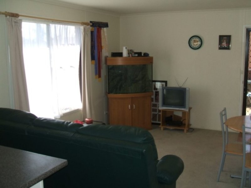 16 Taragala Street, Cowra NSW 2794