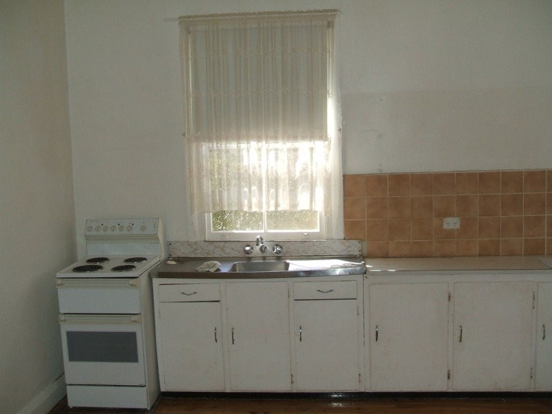 56 Lynch Street, Cowra NSW 2794