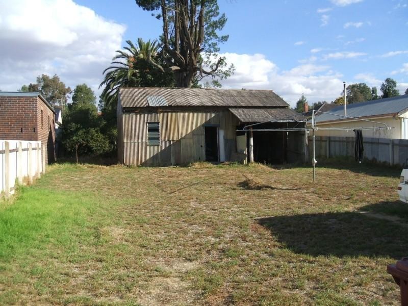 15 Dungaleer Street, Cowra NSW 2794