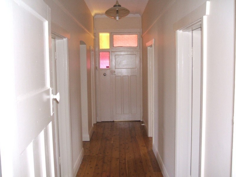 19 Dungaleer Street, Cowra NSW 2794