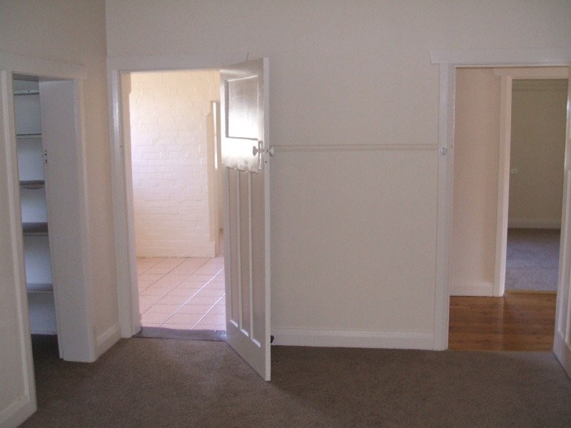 19 Dungaleer Street, Cowra NSW 2794