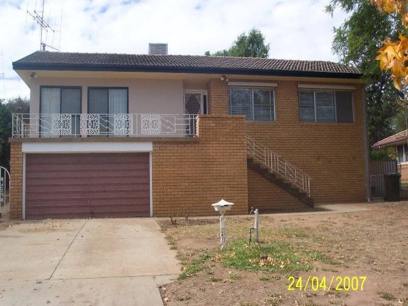 89 Macquarie Street, Cowra NSW 2794