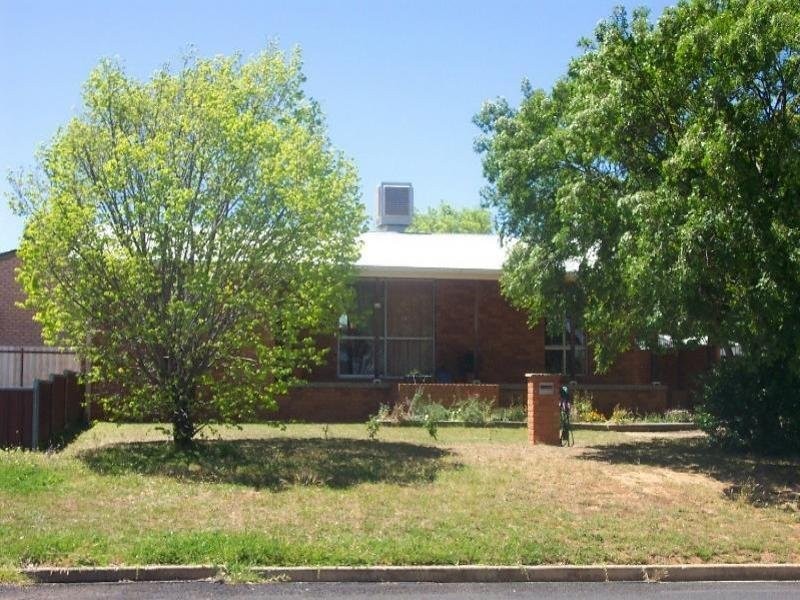 25 Cooyal Street, Cowra NSW 2794