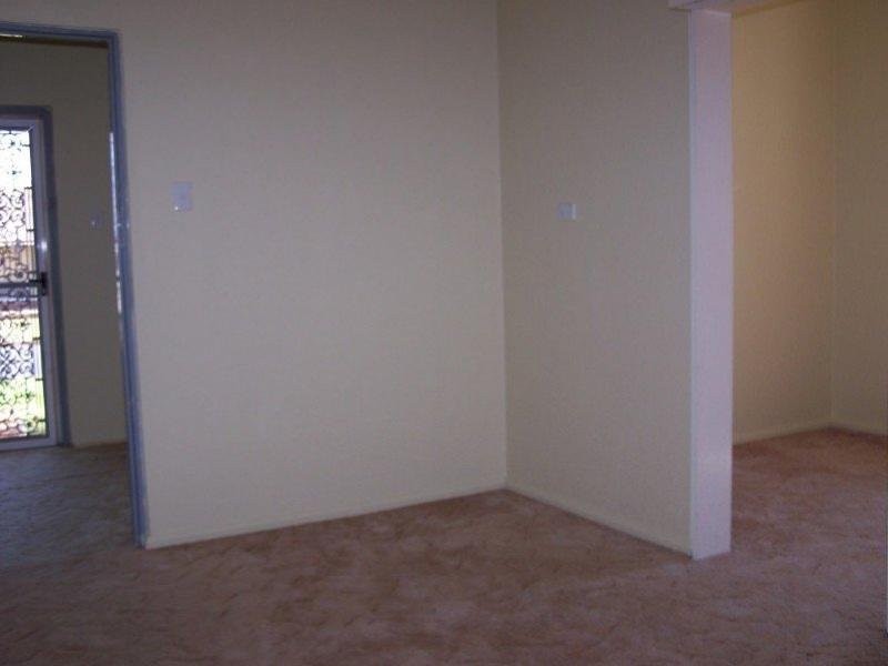 15 Wellington Street, Cowra NSW 2794