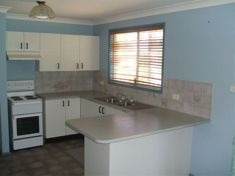 22 Chapman Street, Cowra NSW 2794