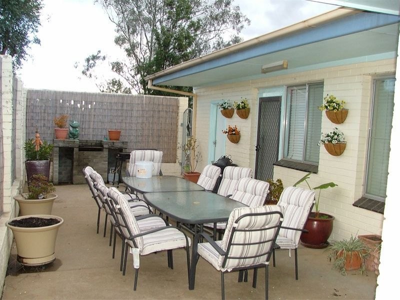 7 Neila Street, Cowra NSW 2794