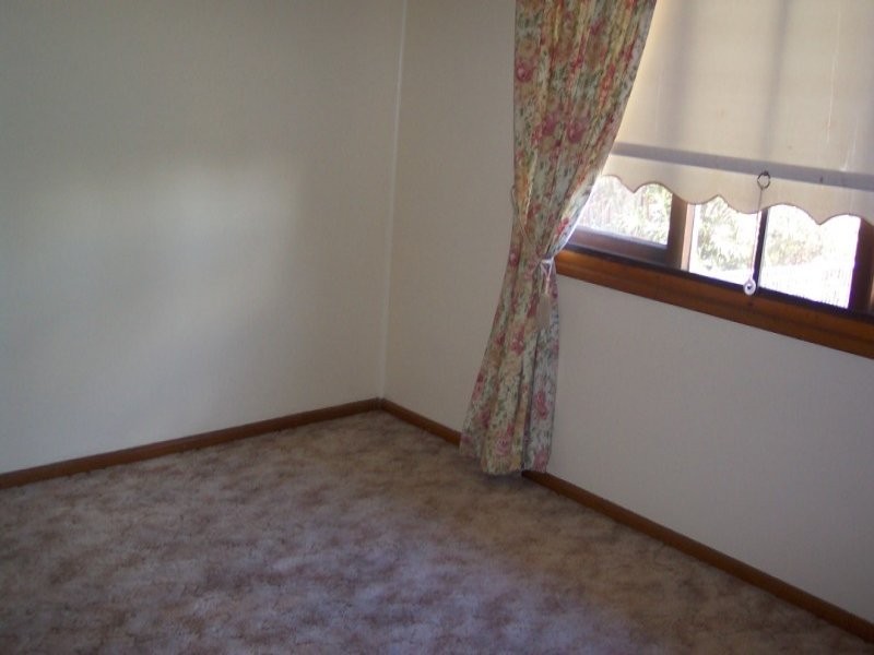 7 Morilla Street, Cowra NSW 2794