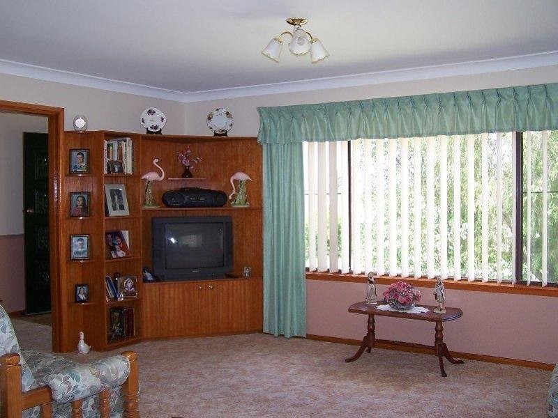 17 Yaldara Crescent, Cowra NSW 2794
