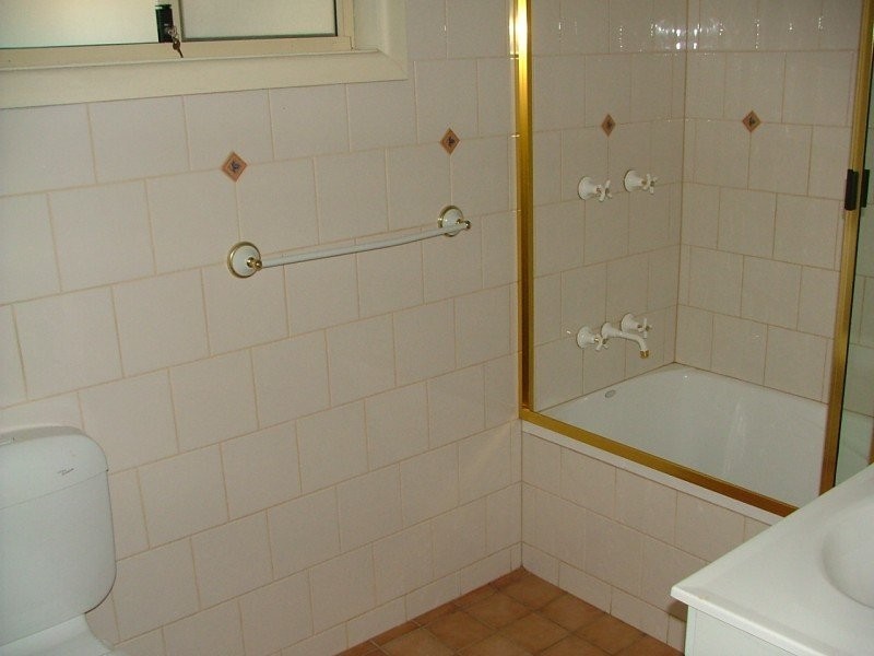 18 Whitby Street, Cowra NSW 2794