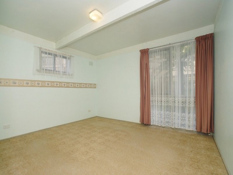 16 Walnut Drive, Kilsyth VIC 3137
