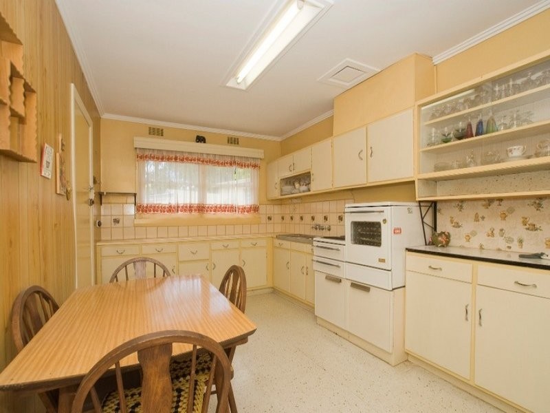 6 Cameron Court, Kilsyth VIC 3137