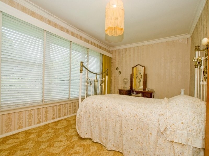 6 Cameron Court, Kilsyth VIC 3137