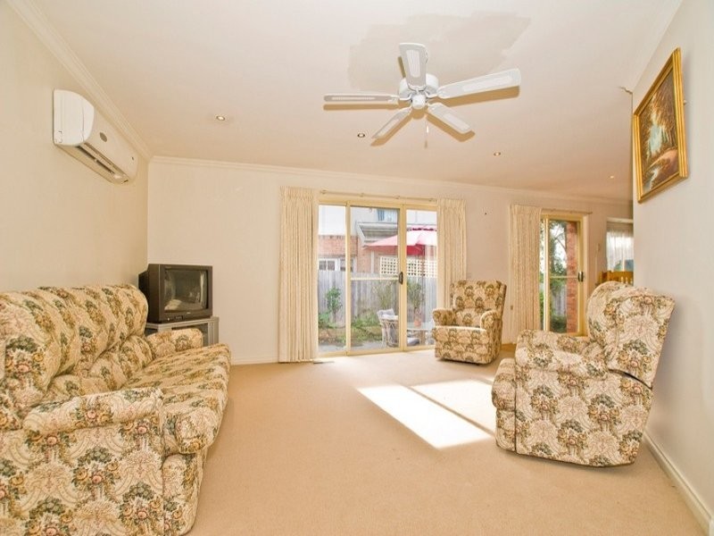 1 SELLICK DRIVE, Croydon VIC 3136