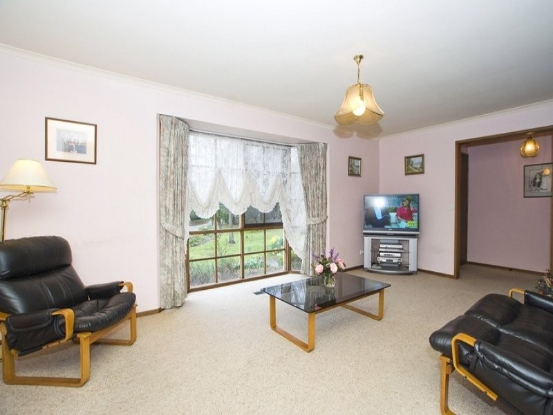 12 MARLOO COURT, Croydon Hills VIC 3136