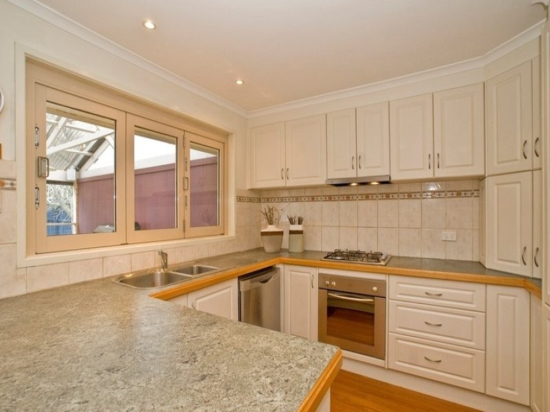 9 JOROMA PLACE, Wonga Park VIC 3115