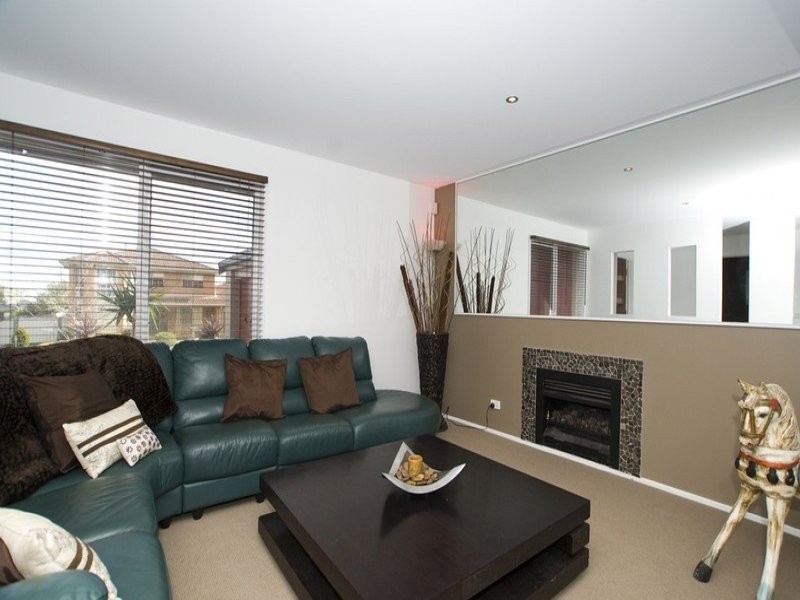 13 PARKVIEW TERRACE, Chirnside Park VIC 3116