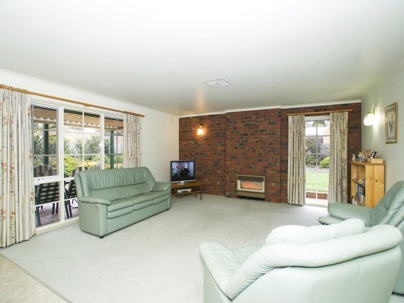 20 WALLARA CRESCENT, Croydon VIC 3136