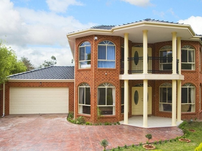 11 NYANDA COURT, Croydon VIC 3136