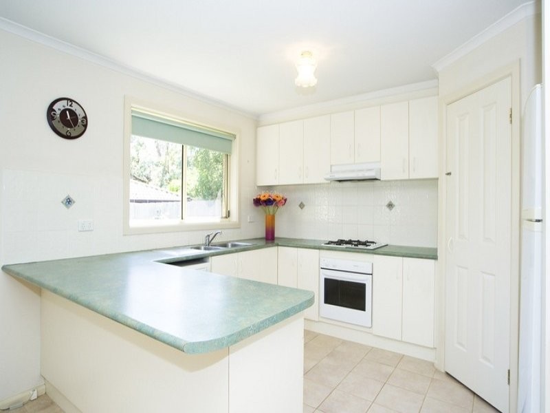 2, 11 WATTLE ROAD, Bayswater North VIC 3153