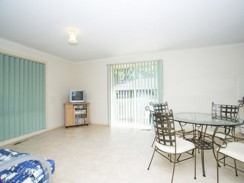 2, 11 WATTLE ROAD, Bayswater North VIC 3153