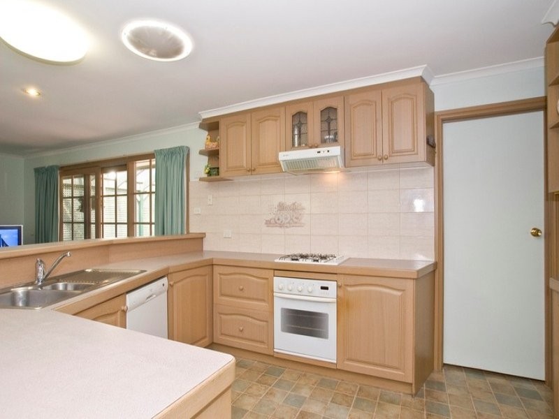 53 LYONS ROAD, Croydon North VIC 3136