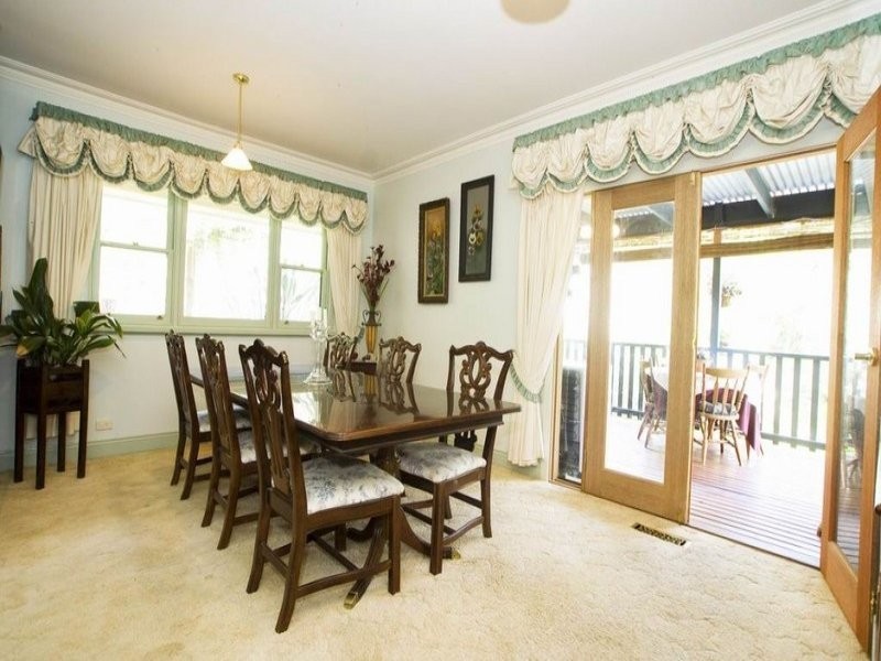 42 BROWNS ROAD, Montrose VIC 3765