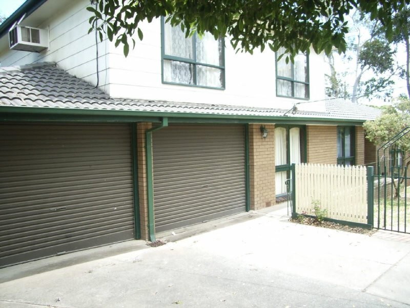 67 Lee Ann Crescent, Croydon VIC 3136