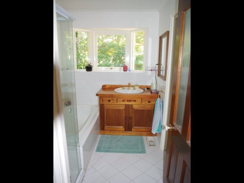 11 Wallara Crescent, Croydon VIC 3136