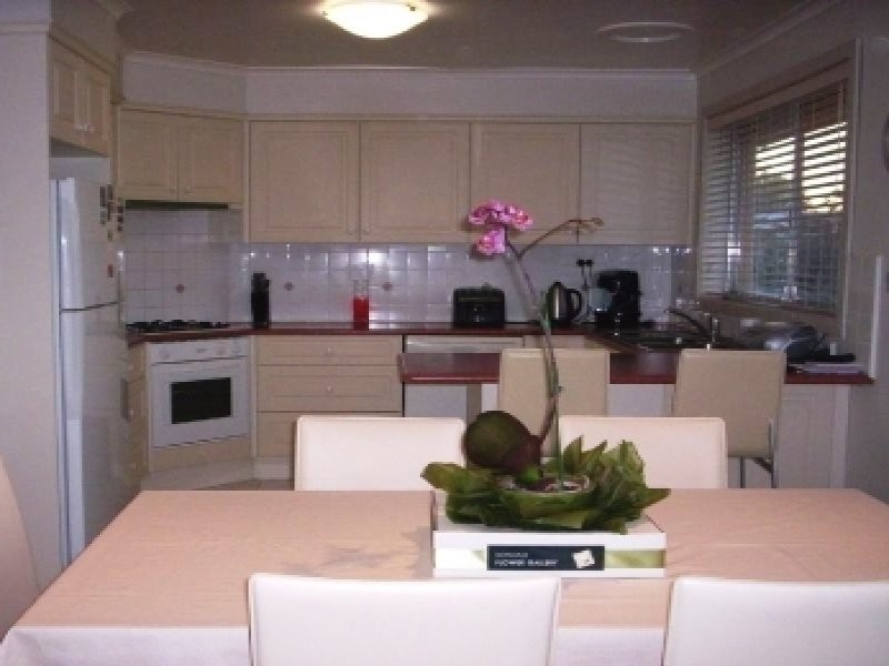 1 Corowa Court, Mount Waverley VIC 3149