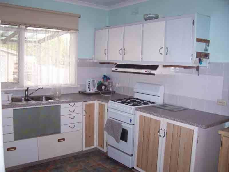 27 Doveton Ave, Doveton VIC 3177