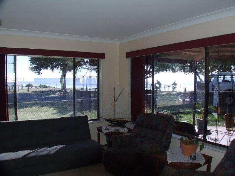 91 Esplanade, Deception Bay QLD 4508