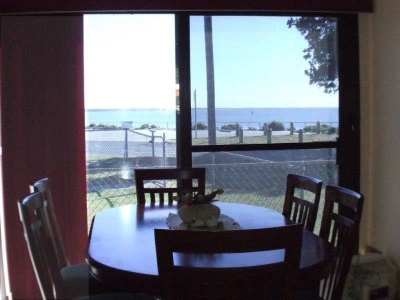 91 Esplanade, Deception Bay QLD 4508