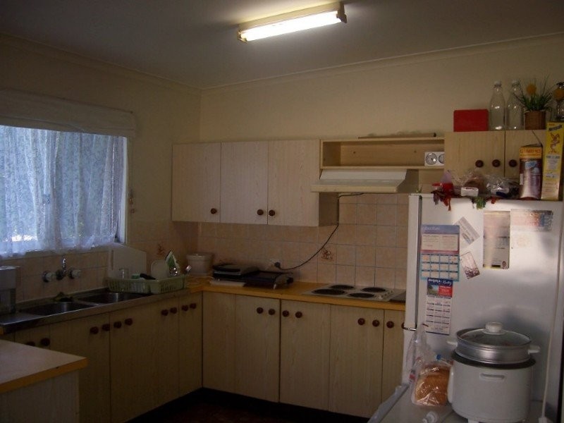 6 Elizabeth St, Deception Bay QLD 4508