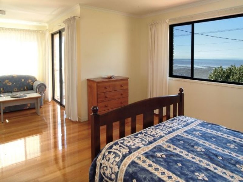 25 Esplanade, Deception Bay QLD 4508