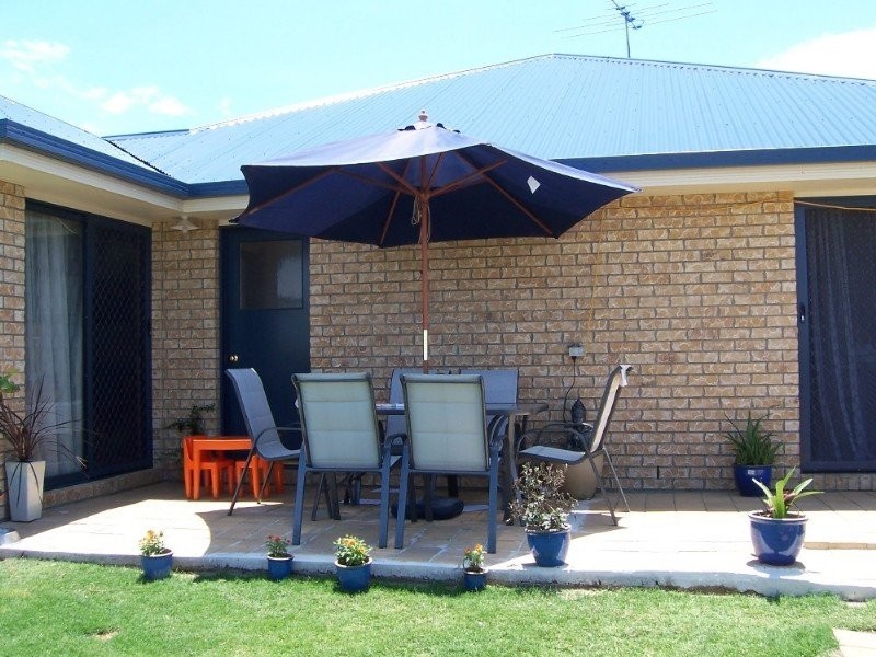 12 Zoe Place, Deception Bay QLD 4508