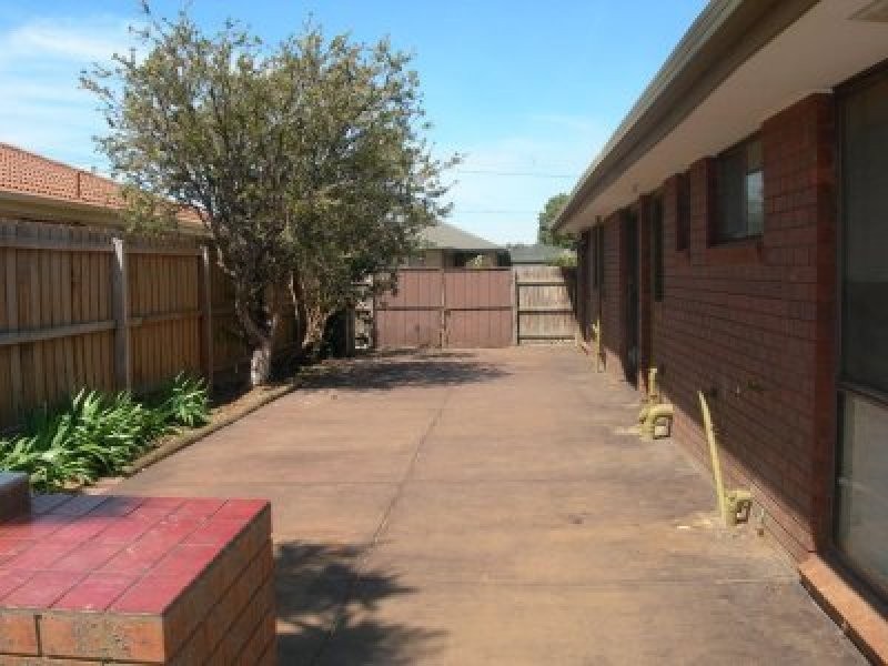 46 Bernard Drive, Melton South VIC 3338