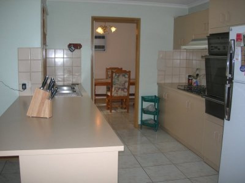 14 Prior Court, Brookfield VIC 3338