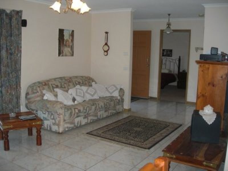 14 Prior Court, Brookfield VIC 3338