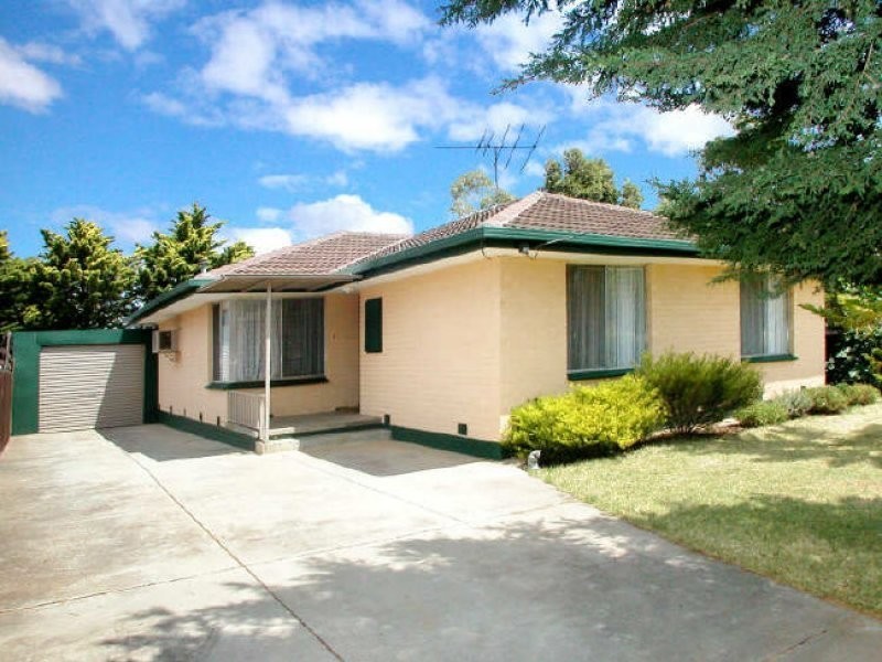 24 Perry Close, Melton VIC 3337