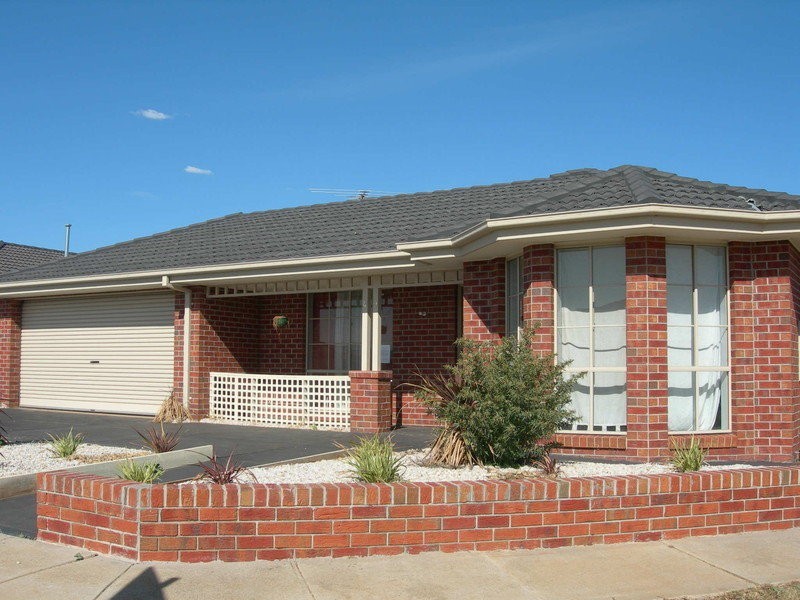 49 Dalray Crescent, Melton VIC 3337