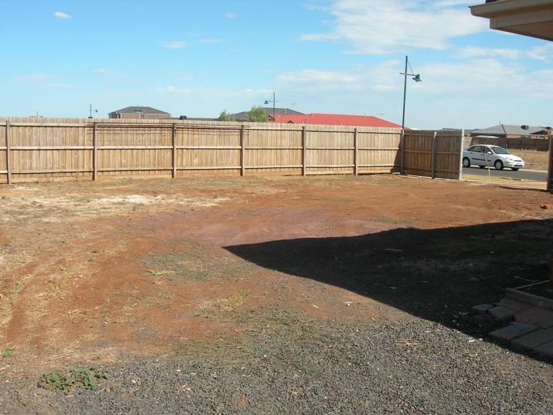 49 Dalray Crescent, Melton VIC 3337