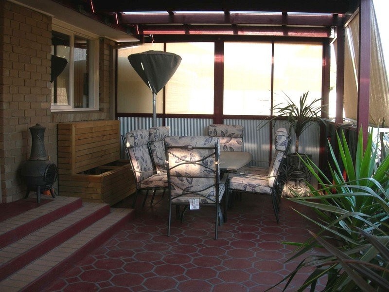 35 Blackwood Drive, Melton South VIC 3338