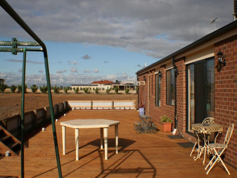 41 Killarney Drive, Melton VIC 3337